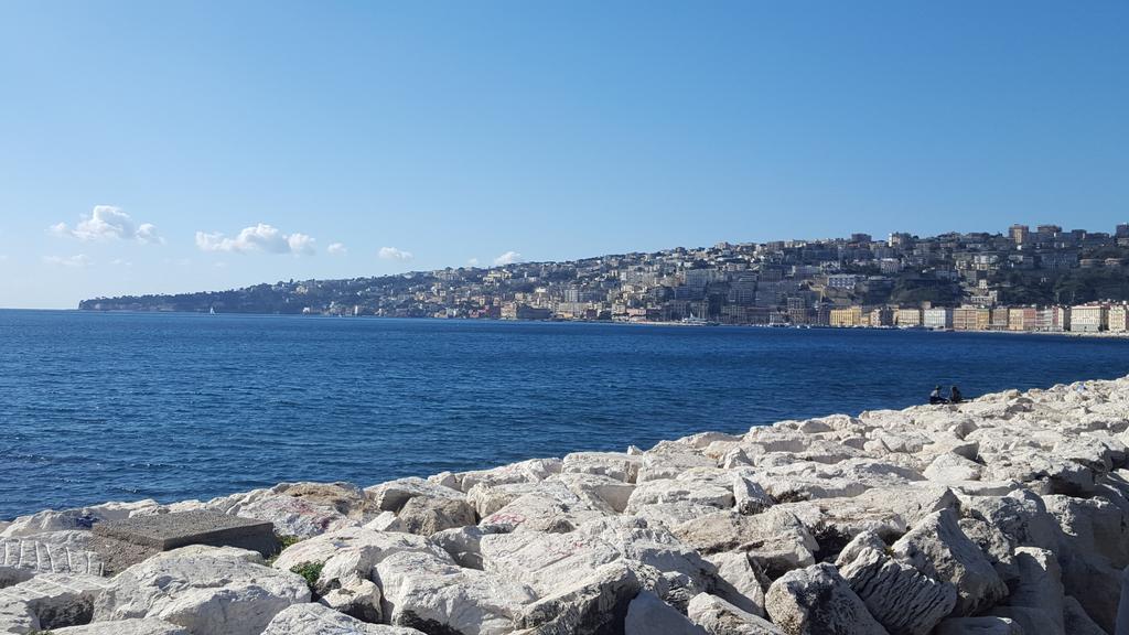 B&B Carolina Plebiscito R. Napoli Bagian luar foto