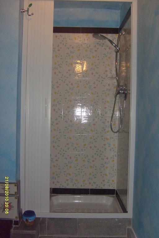 B&B Carolina Plebiscito R. Napoli Ruang foto