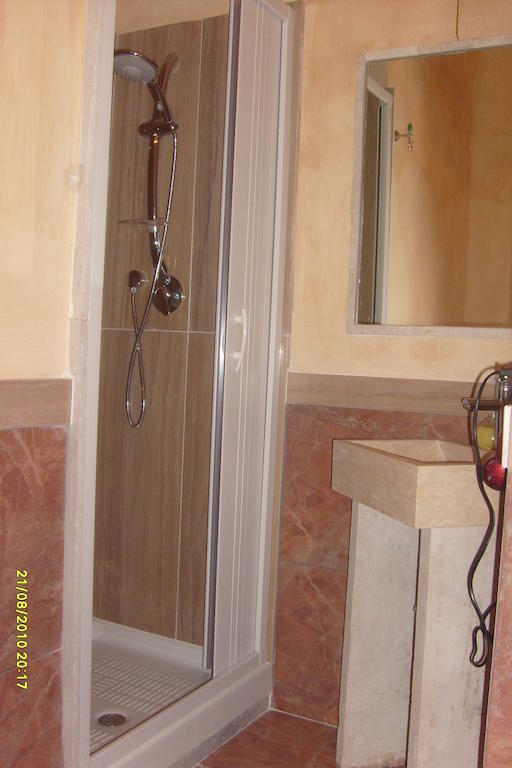 B&B Carolina Plebiscito R. Napoli Ruang foto