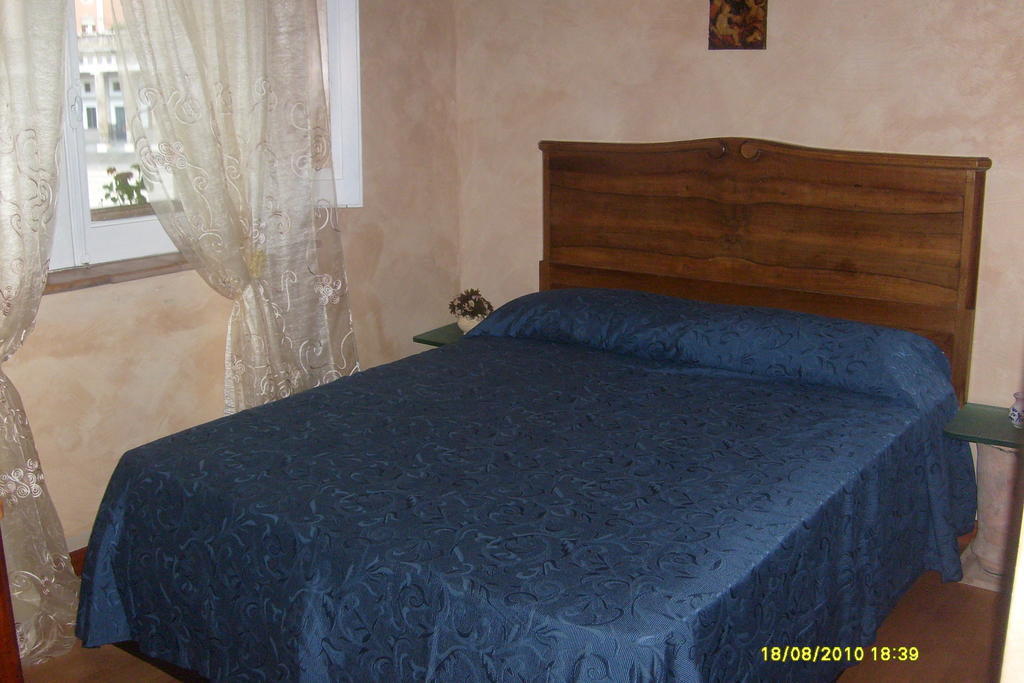 B&B Carolina Plebiscito R. Napoli Ruang foto