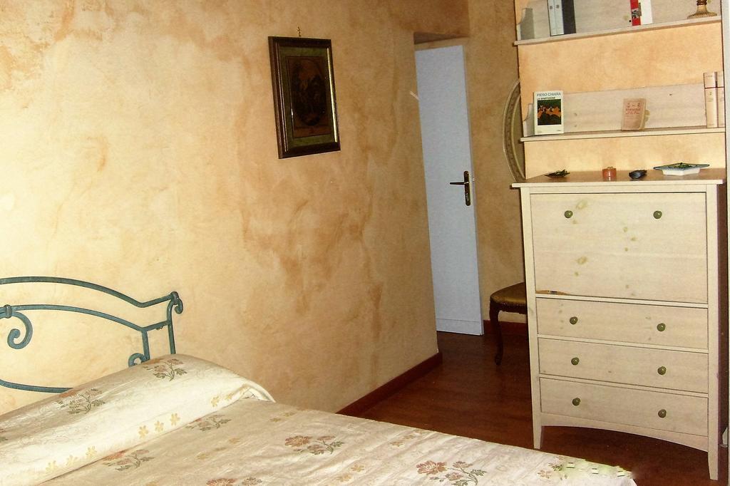 B&B Carolina Plebiscito R. Napoli Bagian luar foto